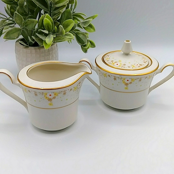 🎷HP! Noritake Ivory China, Creamer and Sugar Bowl "fragrance 7025". Japan - Picture 1 of 12